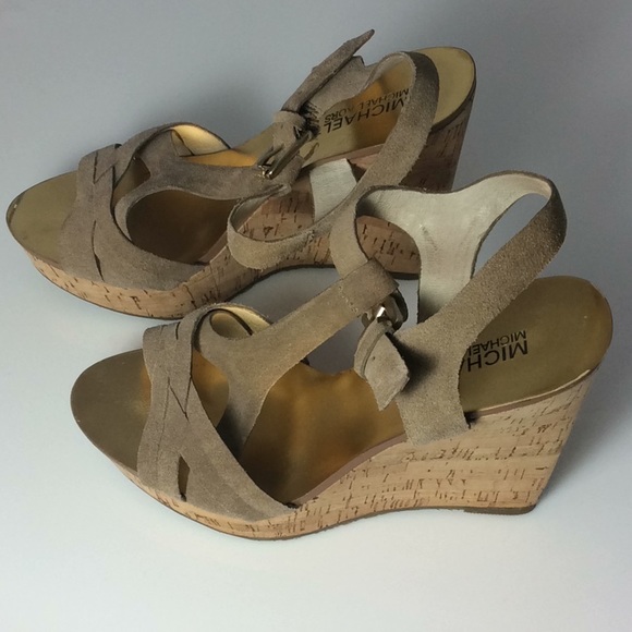Size 6.5 Michael by Michael Kors wedges - Picture 4 of 5